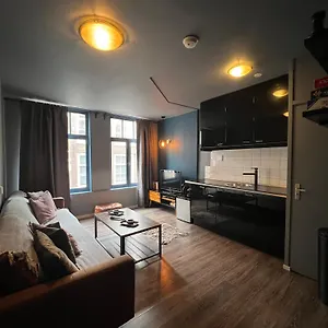 https://7bb-amsterdam.amsterdamhotelsnl.com